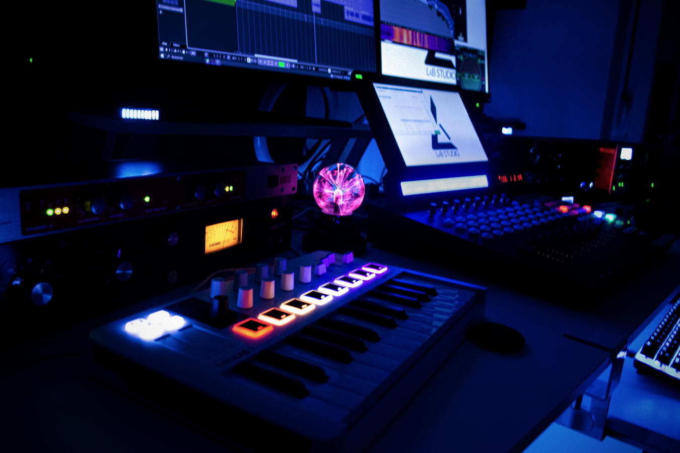 Mastering 2 Mastering 2